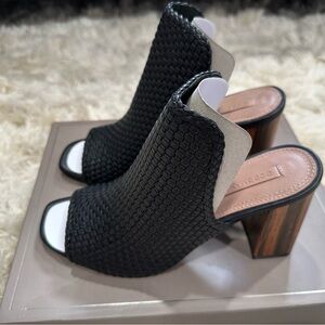 NWT Leather Woven Sandal